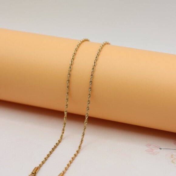 Twisted Rope Rose Gold Necklace – Elegant 18 Inch Chain Design, XPNL0206 - Picture 11 of 12